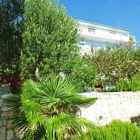 Charming In Of 40m² With Parking Apartamento
